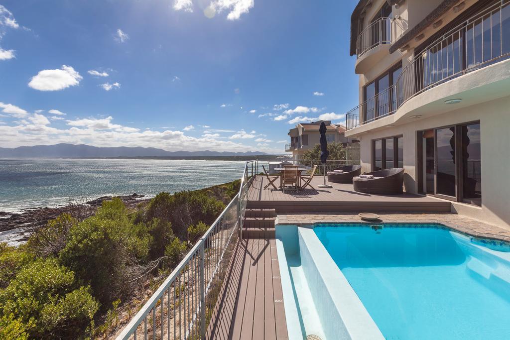 Whale Huys Luxury Oceanfront Eco Villa Gansbaai Exterior foto