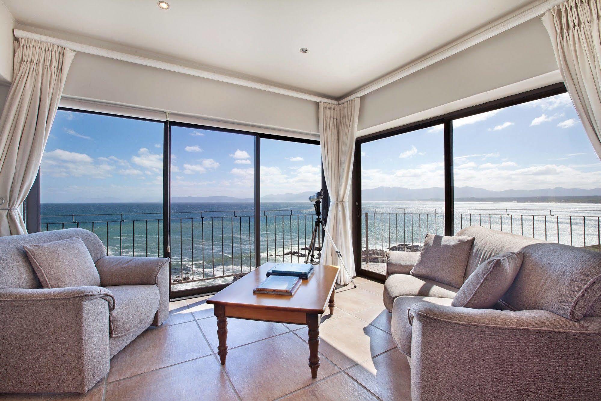 Whale Huys Luxury Oceanfront Eco Villa Gansbaai Exterior foto