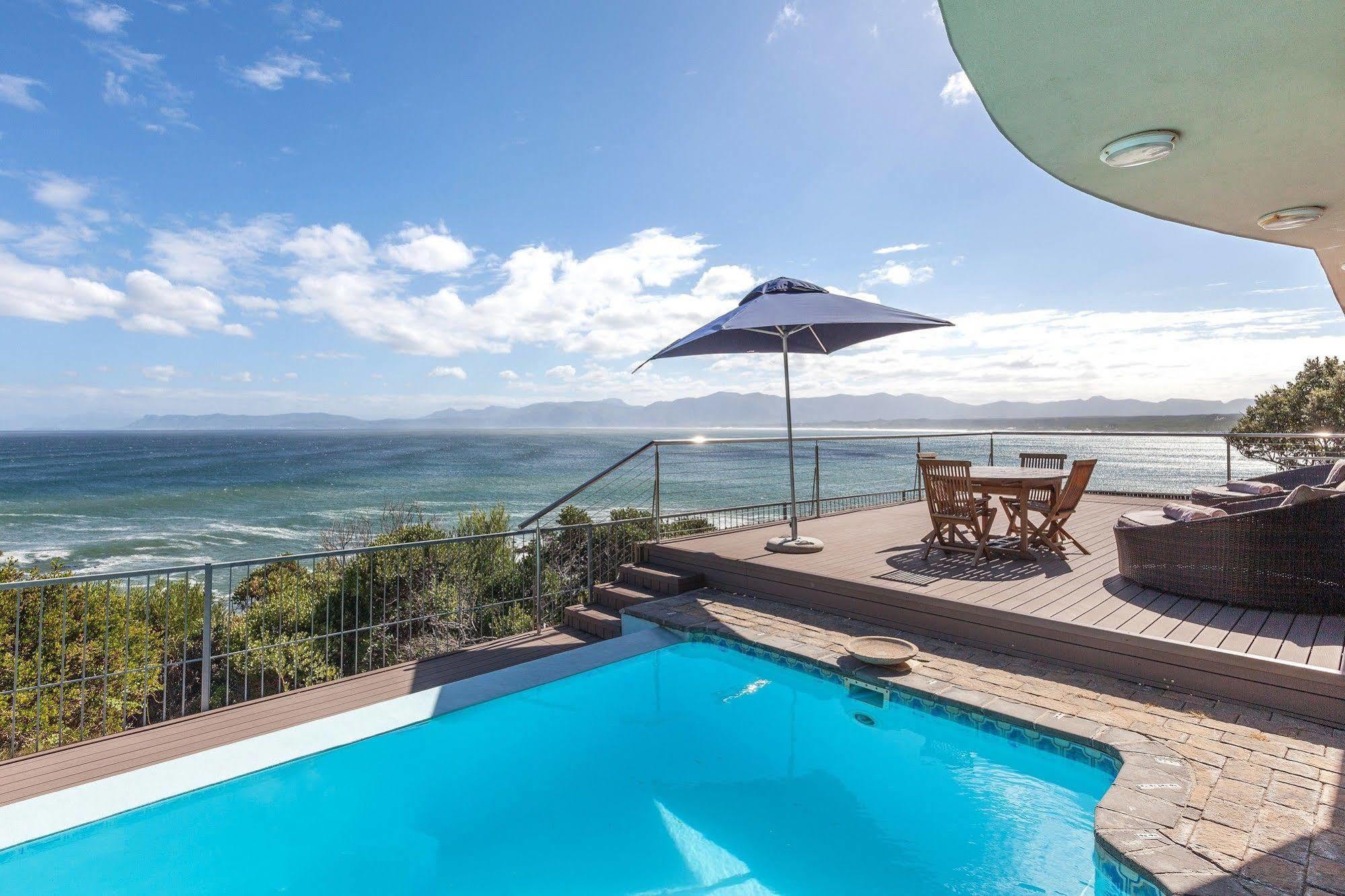 Whale Huys Luxury Oceanfront Eco Villa Gansbaai Exterior foto