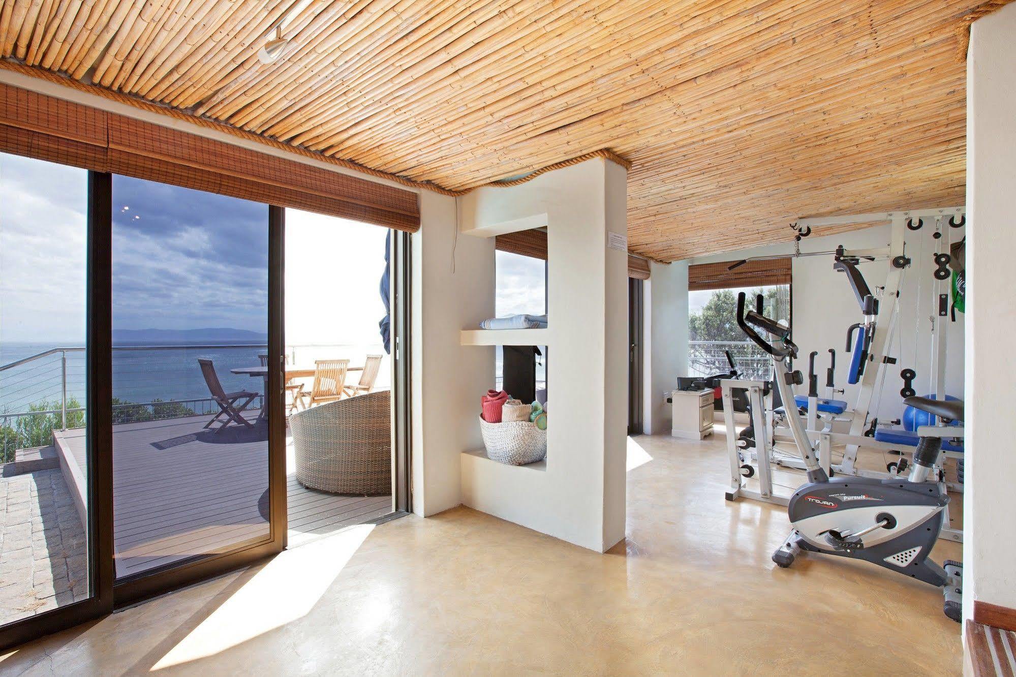 Whale Huys Luxury Oceanfront Eco Villa Gansbaai Exterior foto